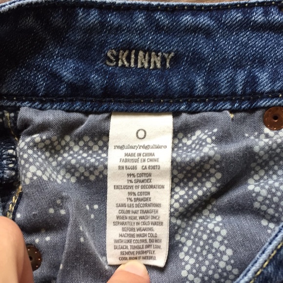 American Eagle Distressed Jeans - Picture 4 of 7